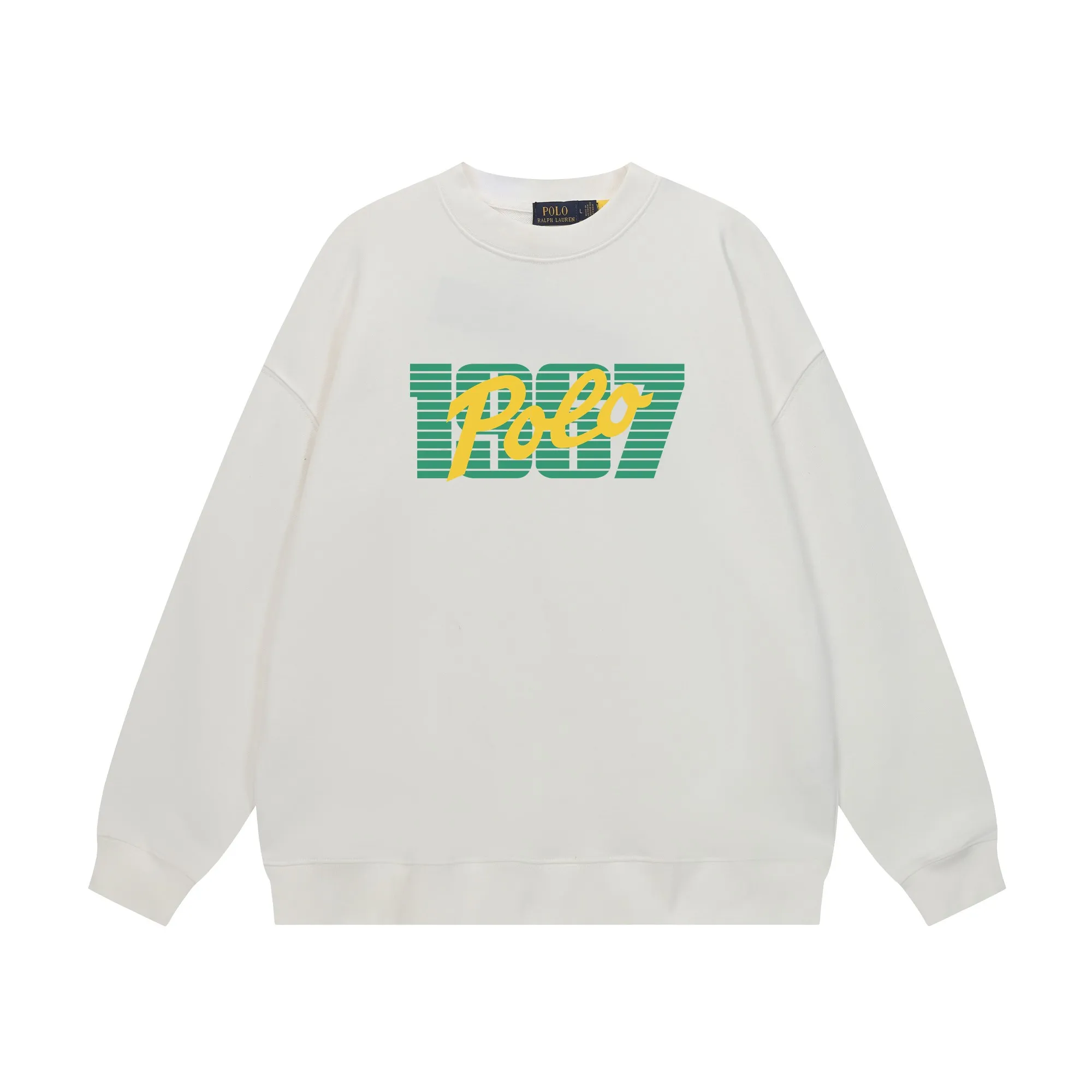 P200 Long-term stock] RalphLauren/Ralph Lauren 2025 autumn and winter new bear letter print 420g heavy large terry sweatshirt Ralph Lauren's age-reducing item, the coat fabric is made of 85% cotton ➕15% polyester, which not only retains the softness, comfort and breathability of cotton, but also adds the wear resistance and wrinkle resistance of polyester fiber, making the clothes more durable and easy to care for. Even in slightly cooler weather, you won't feel stuffy when wearing it. This kind of fabric has a natural crisp feel and is not easy to pill or deform. The bear on the chest is printed with English letters. It is full of color, full of three-dimensionality, and lifelike, adding a bit of liveliness and interest to the whole sweatshirt. There is no pressure to dress, regardless of age or gender. Complete accessories! Color: black, white, navy blue, light floral gray Size: M-L-XL-XXL
